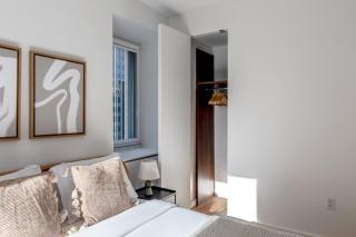 Midtown West 1br w doorman nr rockefeller center NYC-1394 - 3