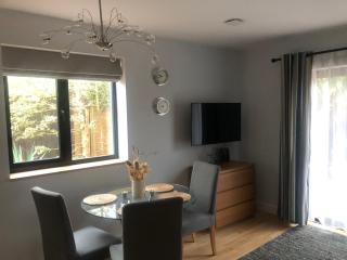 Stunning guest house in Frenchay - 5