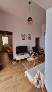 Seva Monolithos house - 2