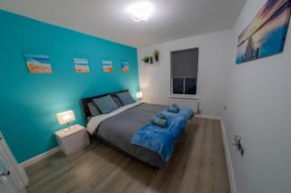 Spacious & Central Ground Floor Apt - 6