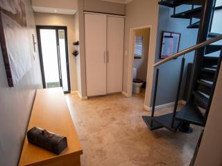 Beautiful Sandton Loft with Balcony & Pool - Joanesburgo - 1