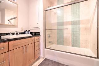 Palo Alto 1br w ac nr Stanford dining SFO-1643 - 2