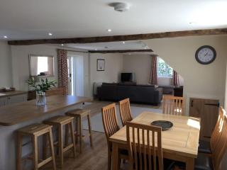 Dog friendly barn conversion in rural Shrops - 9