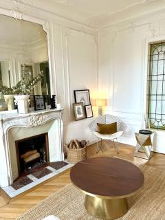 Grand appartement Haussmannien à 12 min de Paris - chic spacious classic Parisian apartment - Enghien-les-Bains - 5