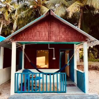 Blue Sea Restaurant & Bungalows - Neill Island - 1