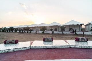 Sam Desert Luxury Resort - 8