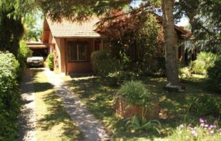 Comodo Chalet en Barrio Norte - Villa Gesell - 0