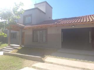 Casa amplia con pileta 9 personas - Ciudad Lujan de Cuyo - 6