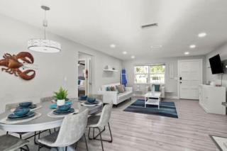 Stunning Home with pool and BBQ - Largo - 1