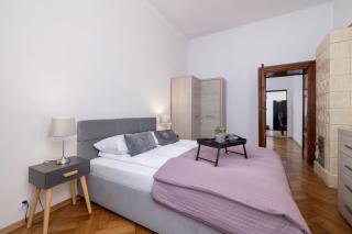 Spacious, 2 Bedrooms Apartment Cracow City Centre by Noclegi Renters - Krakow - 0