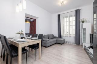 Spacious, 2 Bedrooms Apartment Cracow City Centre by Noclegi Renters - 5