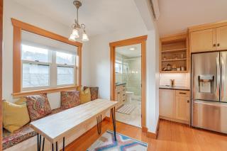 Bright Bellingham Home with Fire Pit 1 Mi to Beach! - 1