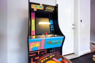 WeHo Nashville Home, Geodis Park, Mini-Golf, Arcade, 10min to Downtown! Sleeps 10! - Nashville - 5