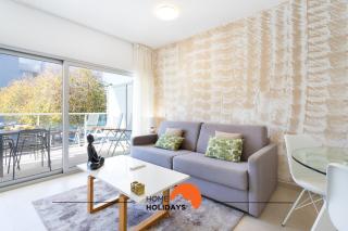 #200 Panoramic Flat by Home Holidays - 0