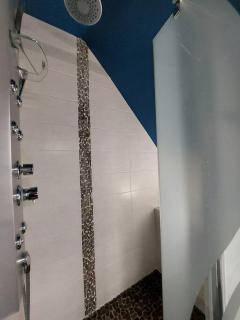 bel appartement 50 m2 aux portes de STRASBOURG de 1 à 5 personnes chez particuliers avec 2 sdb coin cuisine-repas et kitchinette Prix négociable pour 1 personne - 1