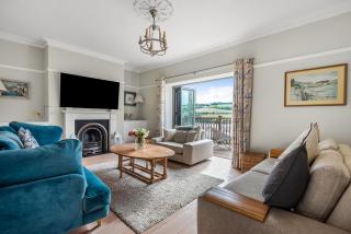 Dorset House, Salcombe, with Free Parking - 2