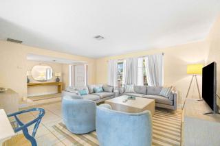 Bikini Bottom - Cape Coral - 4