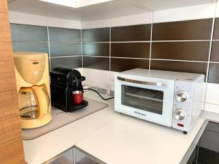 Aurelia House Garden - 6