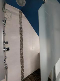 bel appartement 50 m2 aux portes de STRASBOURG de 1 à 5 personnes chez particuliers avec 2 sdb coin cuisine-repas et kitchinette Prix négociable pour 1 personne - Vendenheim - 9
