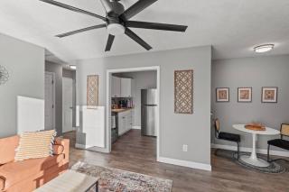 The Luxe/Hot Tub/ Putt Putt/10 Mins Shaker Village - 5