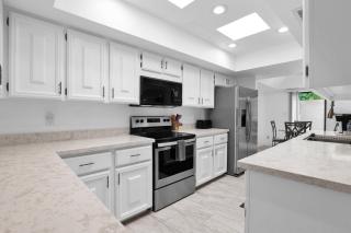 Private Patio, Close To Pool & Clubhouse Walkable - 7