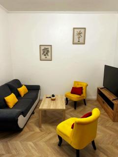 Appartement T2 avec terrasse proche cathédrale - Bourges - 0