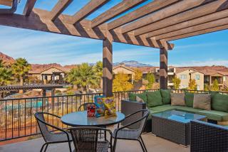 33| Poolside Retreat in St George with 3 Deck Views - Santa Clara - 4