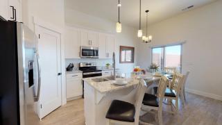 497|The Oasis in St. George with Backyard Spa - Washington - 8