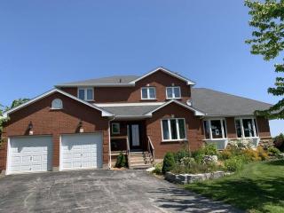 4 Bedrms, Indoor HotTub, Wineries & Niagara Falls - 7