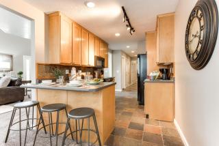 Union Duplex Woods and Spruces in Salt Lake with Hot Tub - Midvale - 8