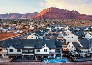52| Aloha Poolhouse at Ocotillo Springs Resort with Pool - 1