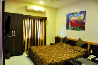 Carnival Resort - 6