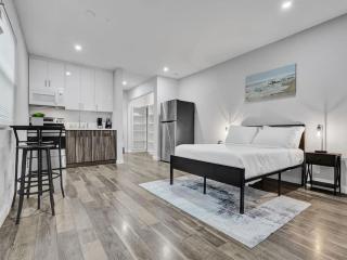 Coastal Charm Studio Beach House in Pompano Beach - Pompano Beach - 2