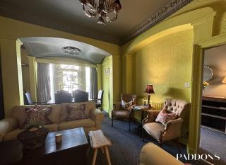 Impressive 3 bedroom town centre apartment Tavistock, DEVON - Tavistock - 0