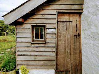 Cefnmachllys Shepherds Huts - 6
