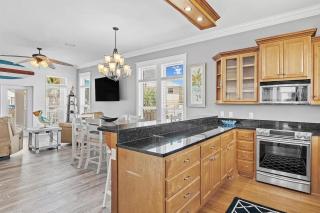 Panhandle Luxury Beach House - 4