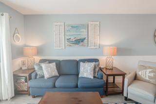 Top Floor with Ocean and Pool Views Located on No-Drive Beach - New Smyrna Beach - 2