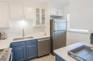 Top Floor with Ocean and Pool Views Located on No-Drive Beach - New Smyrna Beach - 1