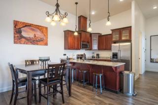 Luxury Downtown Rental - La Dolce Vita Villa #3 - Moab - 6