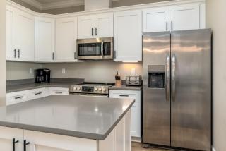 Blue Jays - 2334 Bienville home - 2