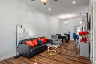 Spacious Cozy Home Near NRG /Toyota/Stadiums - Houston - 0
