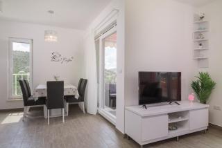 Family friendly apartments with a swimming pool Poljica, Trogir - 22079 - Poljica - 8