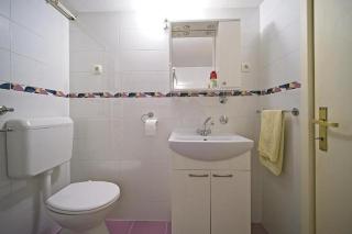 Apartments by the sea Postira, Brac - 22158 - 3