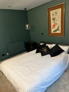 Chart Cottage - Stanmore - 0