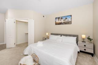 Sunny Living l Walk to the Marina - 7