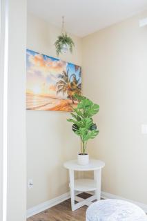 Sunny Living l Walk to the Marina - 5