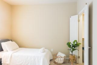 Sunny Living l Walk to the Marina - 2