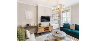 Serenity in the City: Best 5BR Home in Whitechapel - London - 9