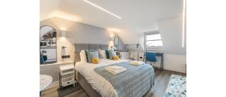 Turquoise Serenity Studio in London - 9