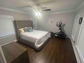 Mid City ranch! Huge backyard/Private pool! - Baton Rouge - 4